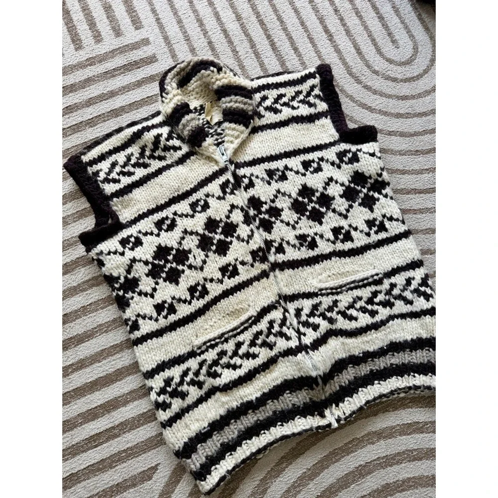 Vintage Cowichan Sweater Vest Hand‎ Spun Wool Fair Isle Original Cert Tag XL